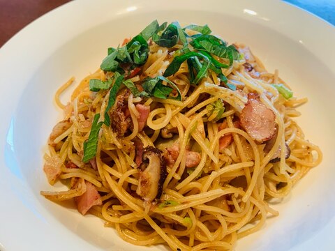 ベーコンと大葉の和風パスタ